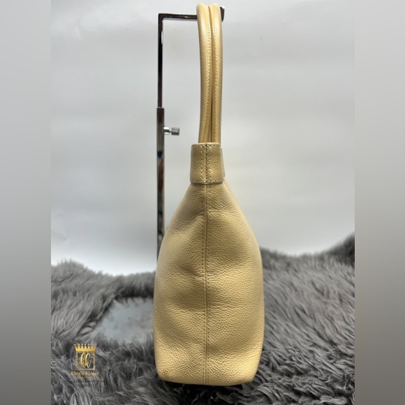 Chanel Timeless Tote Bag - Picture 4 of 15